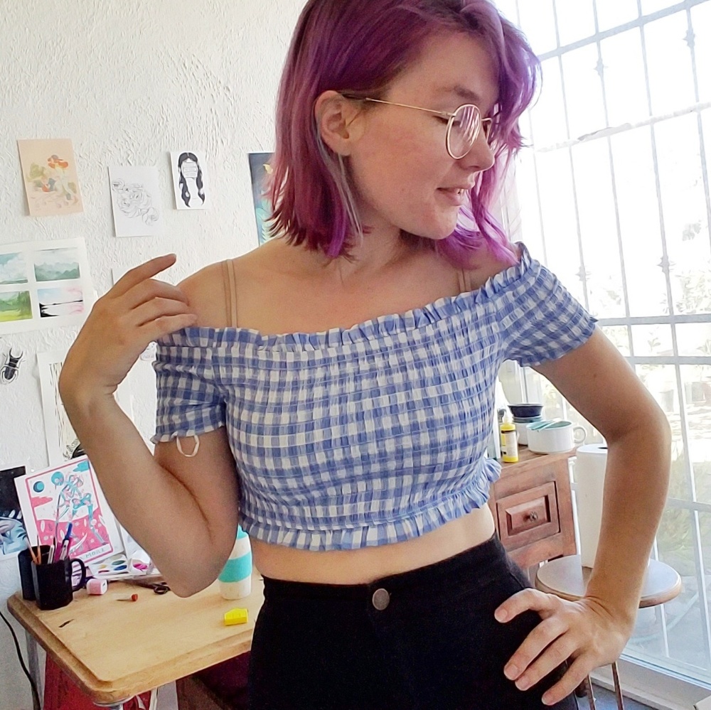 🌟SALE!!🌟 Adorable Gingham Smocked Crop Top